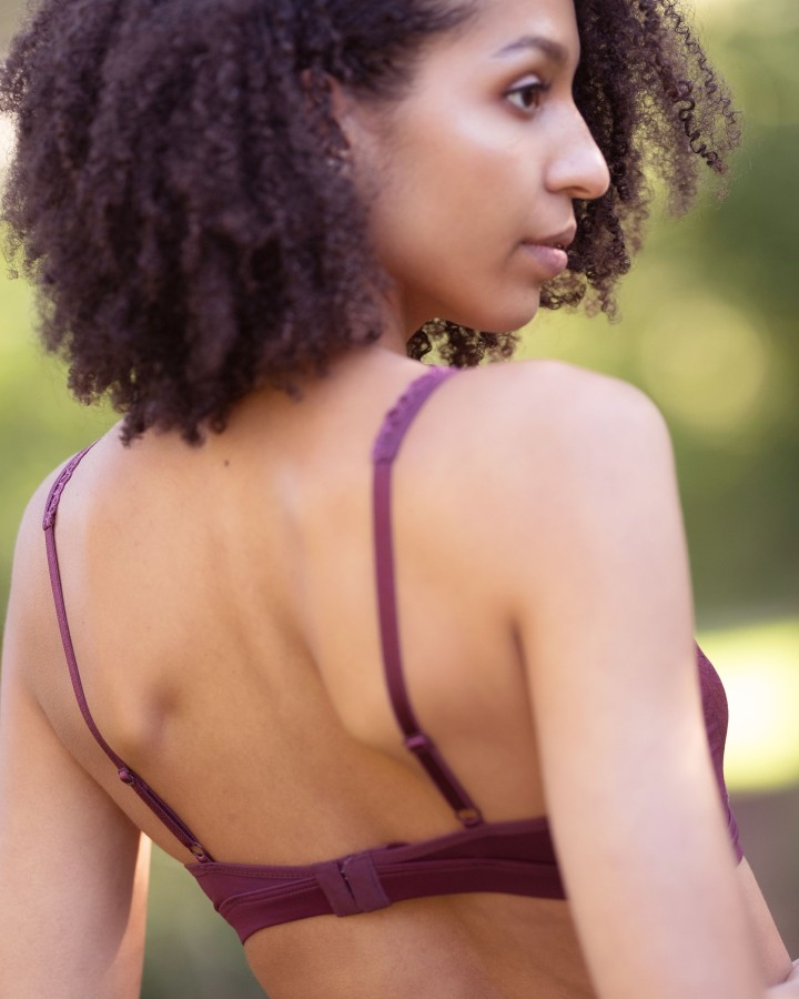 Soutien-gorge Kamaya bordeaux pour petites poitrines